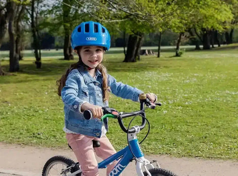 Addbike - ABUS Scraper Kid 3.0 – Kid Helmet - Hitch A Bike - CASQUE-E-S